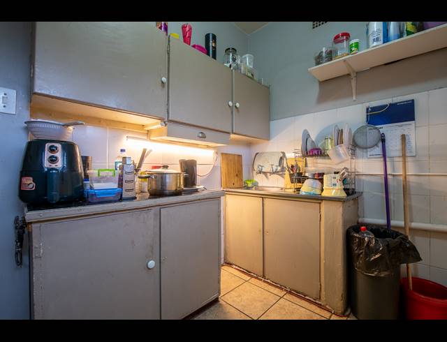 8 BEDROOM APARTMENT BLOCK FOR SALE IN ROSETTENVILLE